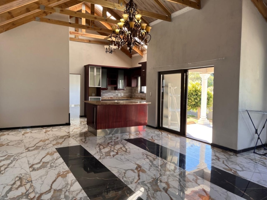 4 Bedroom Property for Sale in Palmiet Western Cape